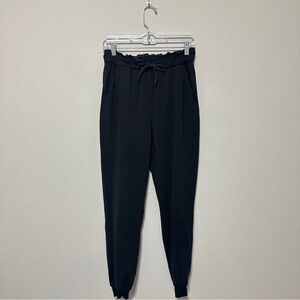 Lululemon Keep Moving Joggers Women 6 Black Stretch Pants Nulu Athletic Gym